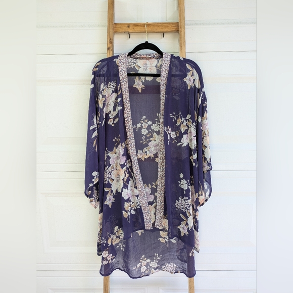 Band Of Gypsies Floral Kimono Cardigan - Picture 1 of 6